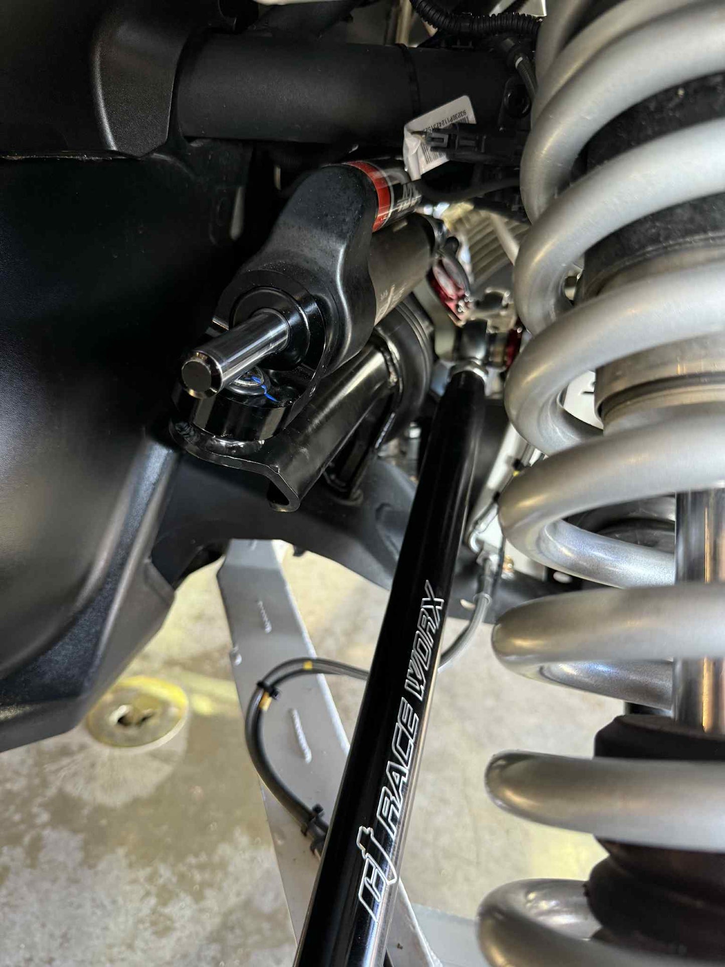 Maverick R Steering Dampener Assembly